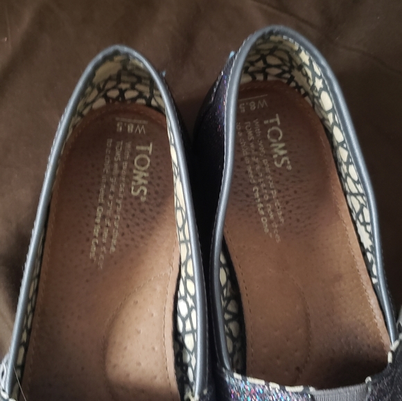 TOMS shoes metallic 8.5 - Picture 3 of 4